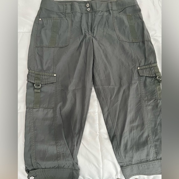 Cargo Crop Pants - Picture 1 of 7
